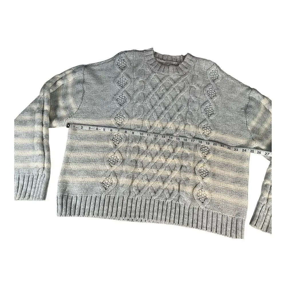 American Eagle Cable Knit Sweater XL Gray Cream Striped Chunky Crewneck Pullover